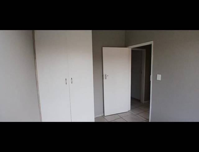 2 BEDROOM TOWNHOUSE FOR SALE IN MEREDALE